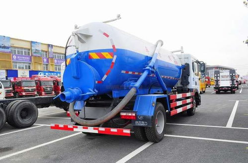 鎮(zhèn)江市多利卡D9新款10噸東風(fēng)吸污車參數(shù)與價格解析